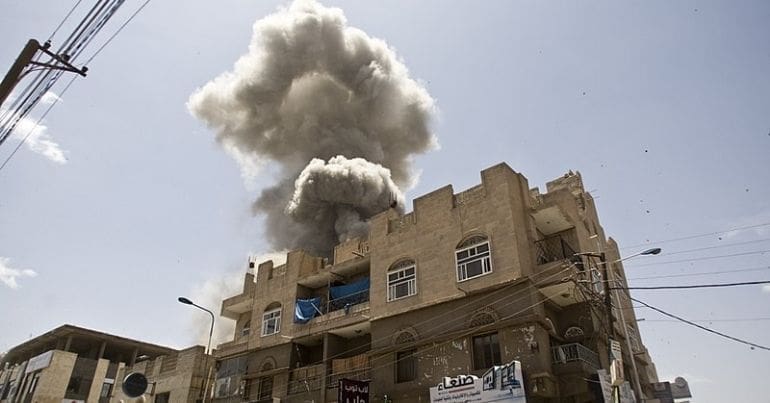 Saudi bombs land on Yemeni building
