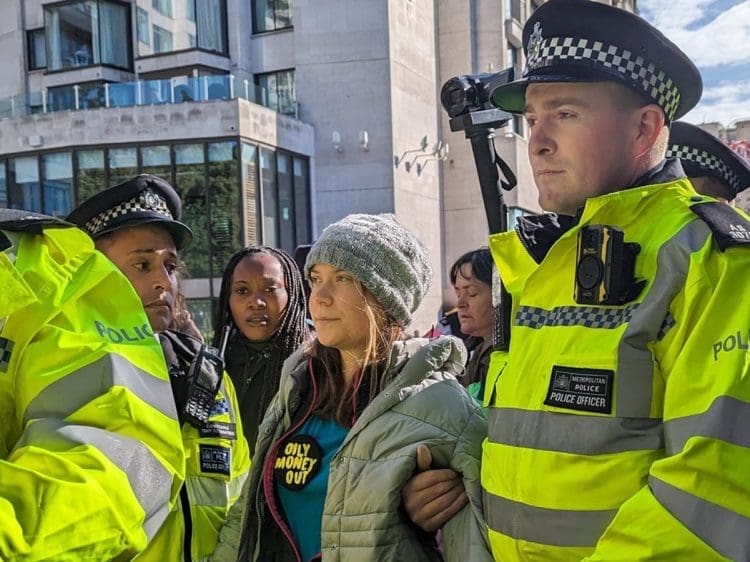 Greta Thunberg police Fossil Free London