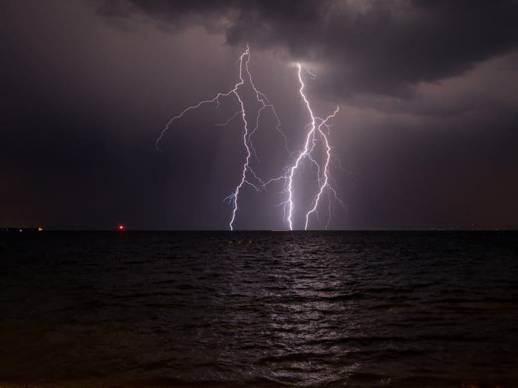 Lightning over the ocean Lightning Process Long Covid